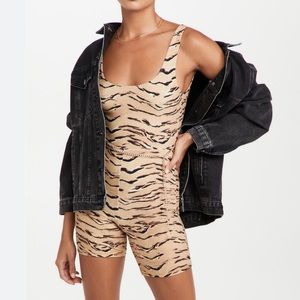 Weworewhat tiger active scoop bodysuit onesie NWOT